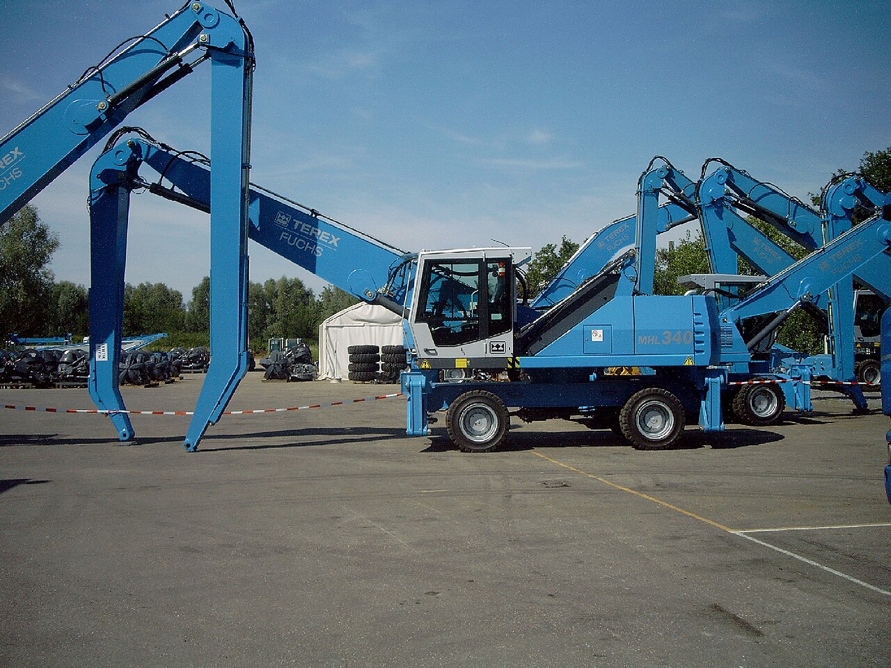 Fuchs material handler working a recycling yard