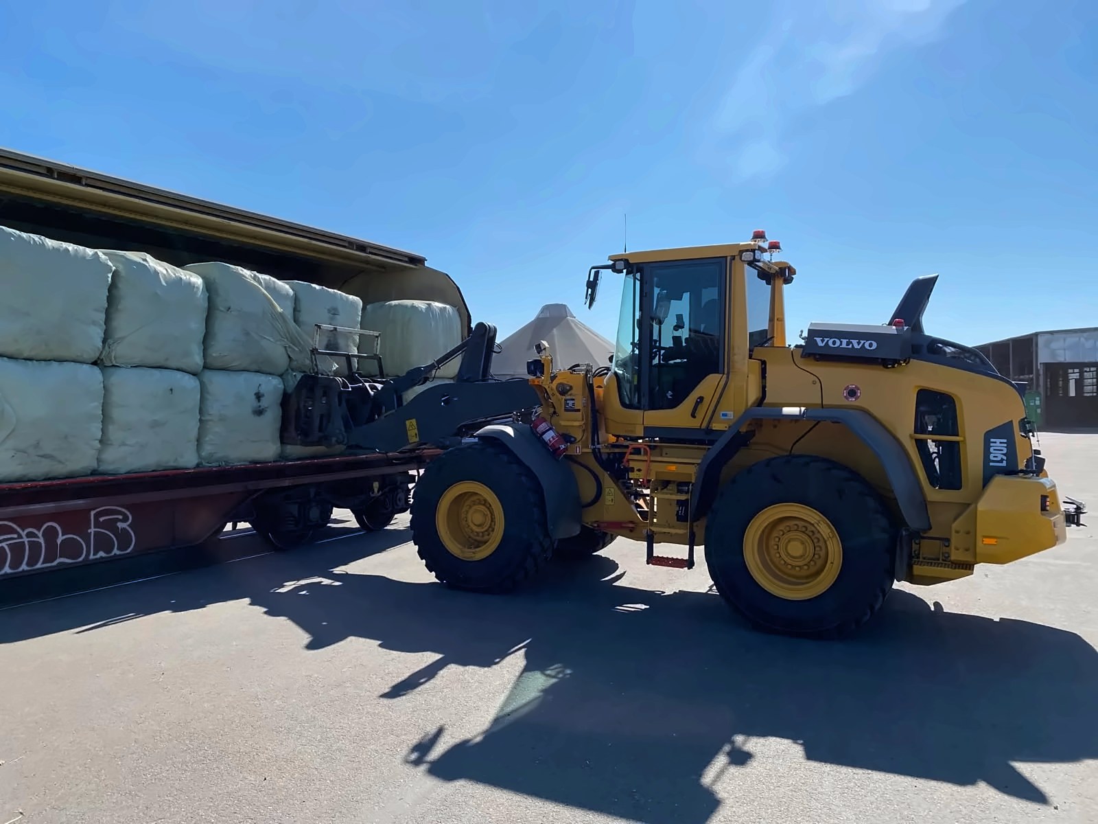 Volvo L90H loading shovel with 4 cubic metre Ulrich high-tip bucket